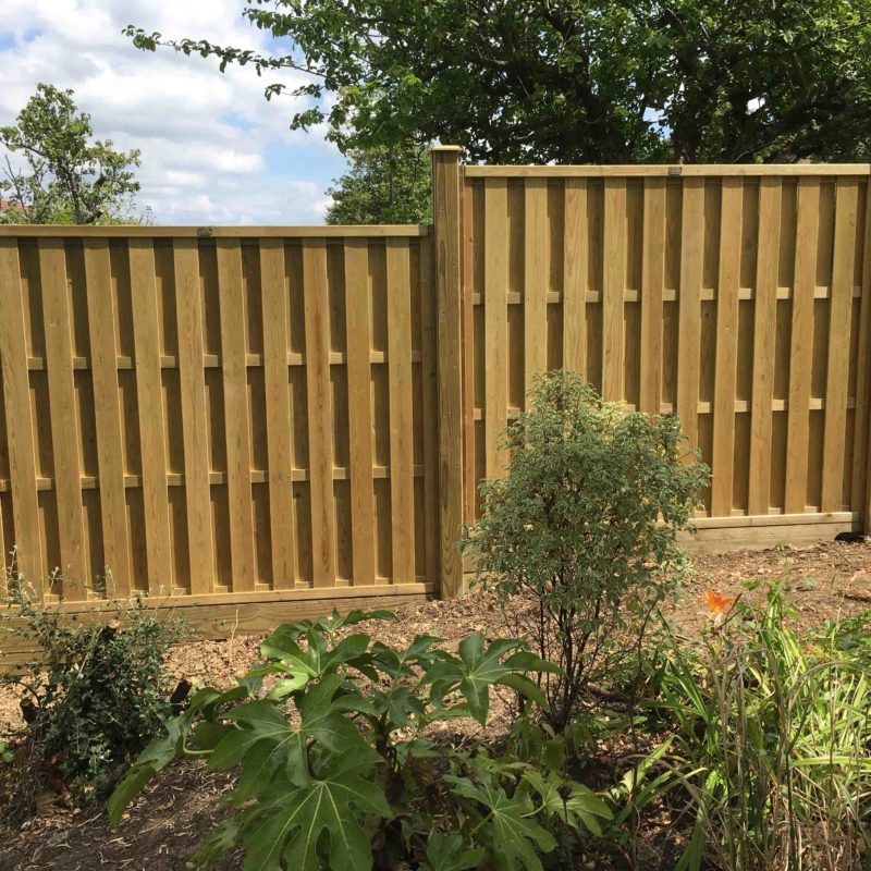 Jacksons Venetian Hit And Miss Fence Panels : George-Stone Gardens